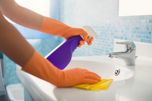 Expert cleaning process for stain removal in Docklands